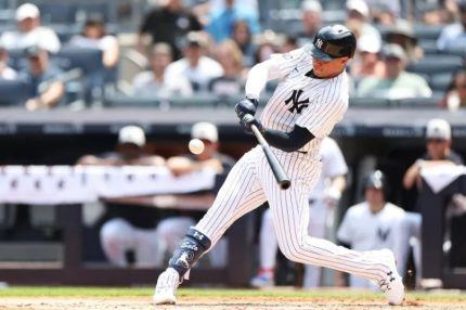 Juan Soto in Yankees uniform