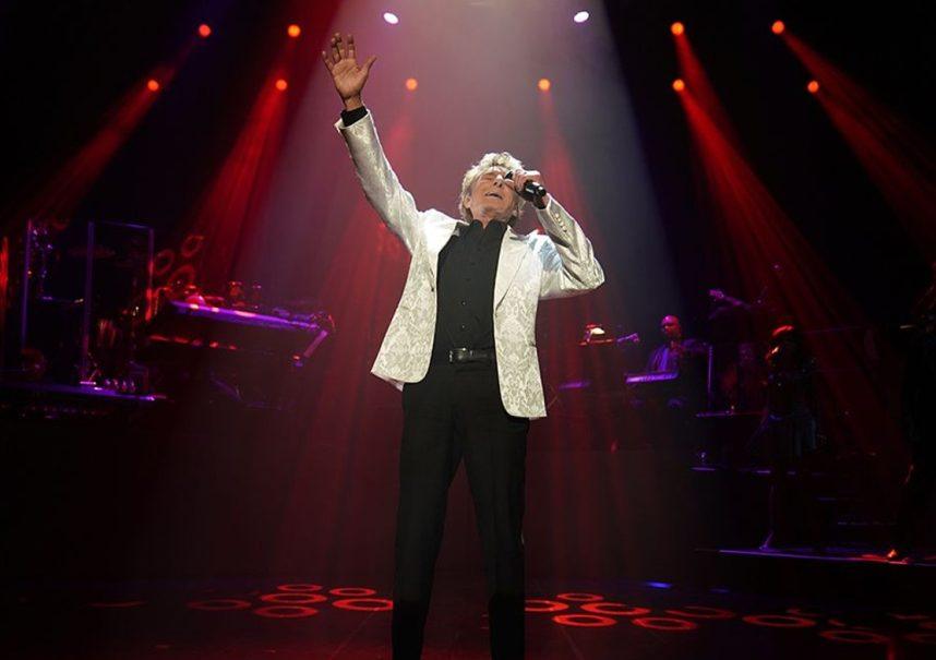 Barry Manilow performs at Westgate casino