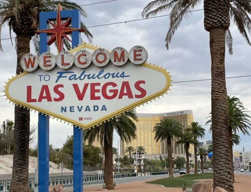 Classic Las Vegas welcome sign at dusk