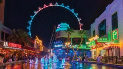 Las Vegas High Roller at night